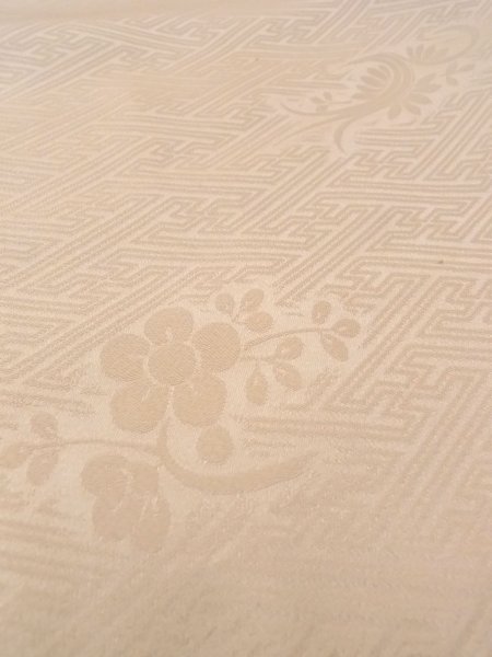 画像18: N1127D 女性用振袖  シルク（正絹） 淡い桃色, 梅 【中古】【USED】【リサイクル】 ★★★☆☆【N1127D】 (18)