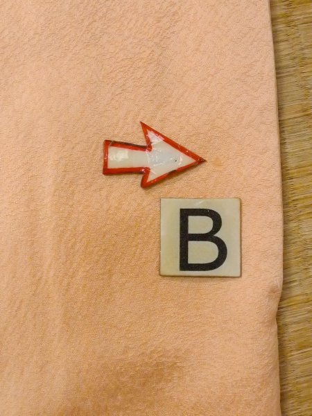 画像16: N1210D 女性用色無地  シルク(正絹) 淡い橙色, 抽象的模様 【中古】【USED】【リサイクル】 ★★★☆☆【N1210D】 (16)