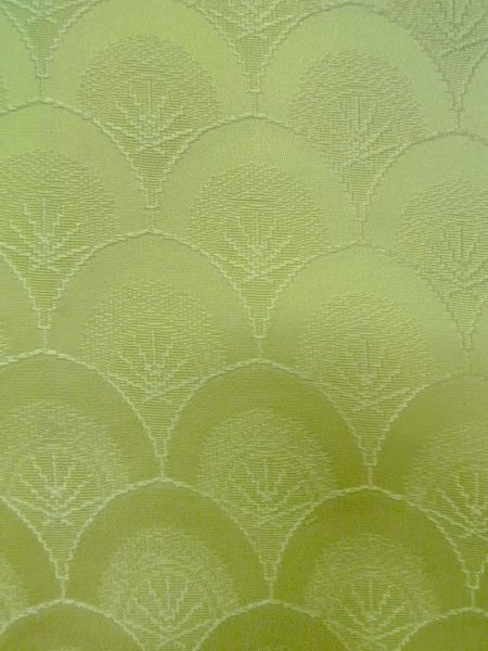 画像6: N1210F 女性用色無地  シルク(正絹) 薄い黄緑色, ぼかし 【中古】【USED】【リサイクル】 ★★☆☆☆【N1210F】 (6)