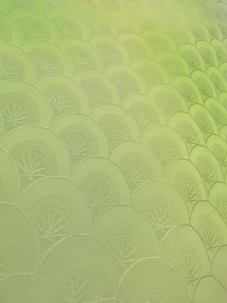 画像8: N1210F 女性用色無地  シルク(正絹) 薄い黄緑色, ぼかし 【中古】【USED】【リサイクル】 ★★☆☆☆【N1210F】 (8)