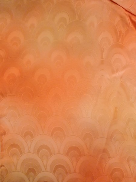 画像3: N1210G 女性用色無地  シルク(正絹) 淡い橙色, ぼかし 【中古】【USED】【リサイクル】 ★★★☆☆【N1210G】 (3)