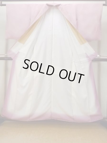 画像2: N1210J 女性用付下げ  シルク（正絹） 薄い灰色がかった桃色, ぼかし 【中古】【USED】【リサイクル】 ★★★☆☆【N1210J】 (2)