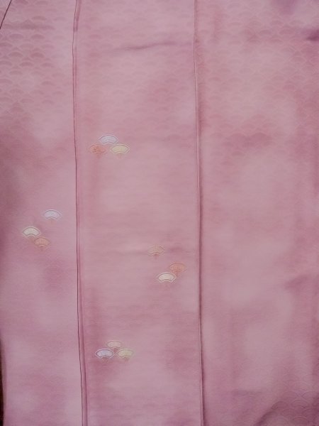 画像4: N1210J 女性用付下げ  シルク(正絹) 薄い灰色がかった桃色, ぼかし 【中古】【USED】【リサイクル】 ★★★☆☆【N1210J】 (4)