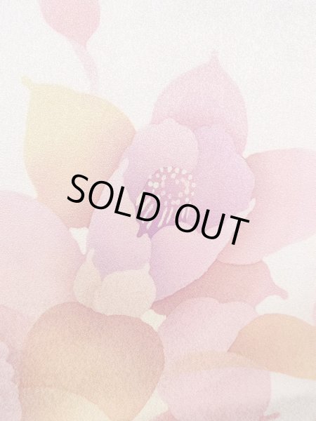 画像9: N1210K 女性用訪問着  シルク（正絹） 薄いアイボリー, 椿 【中古】【USED】【リサイクル】 ★★★☆☆【N1210K】 (9)