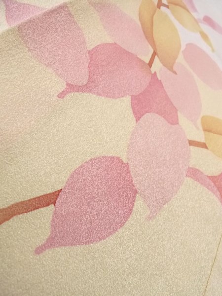 画像14: N1210K 女性用訪問着  シルク（正絹） 薄いアイボリー, 椿 【中古】【USED】【リサイクル】 ★★★☆☆【N1210K】 (14)