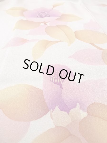 画像15: N1210K 女性用訪問着  シルク（正絹） 薄いアイボリー, 椿 【中古】【USED】【リサイクル】 ★★★☆☆【N1210K】 (15)