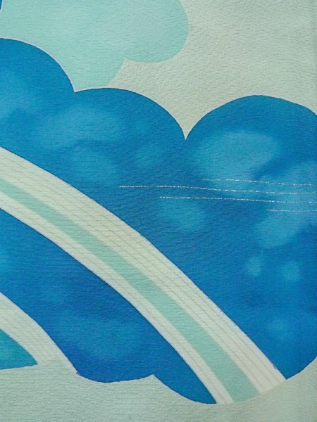 画像5: N1210M 女性用付下げ  シルク(正絹) 淡い水色, 雲 【中古】【USED】【リサイクル】 ★★★☆☆【N1210M】 (5)