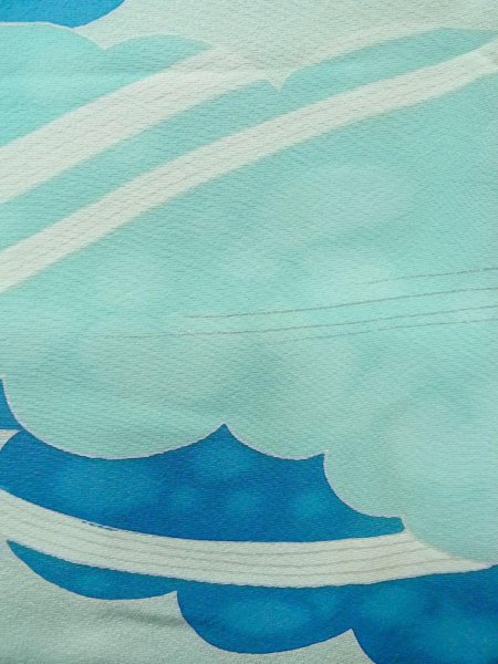 画像7: N1210M 女性用付下げ  シルク(正絹) 淡い水色, 雲 【中古】【USED】【リサイクル】 ★★★☆☆【N1210M】 (7)