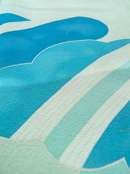 画像10: N1210M 女性用付下げ  シルク(正絹) 淡い水色, 雲 【中古】【USED】【リサイクル】 ★★★☆☆【N1210M】 (10)