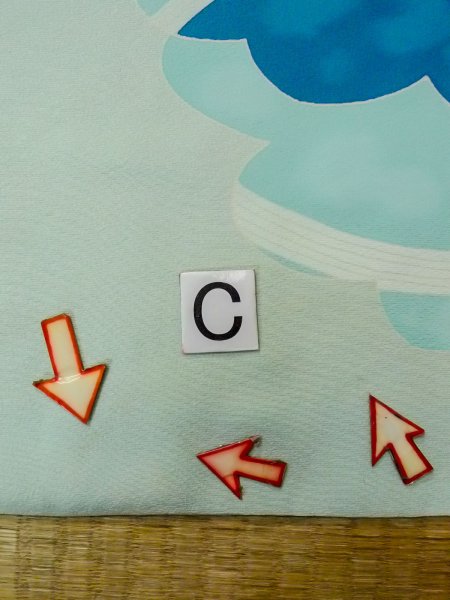 画像18: N1210M 女性用付下げ  シルク(正絹) 淡い水色, 雲 【中古】【USED】【リサイクル】 ★★★☆☆【N1210M】 (18)