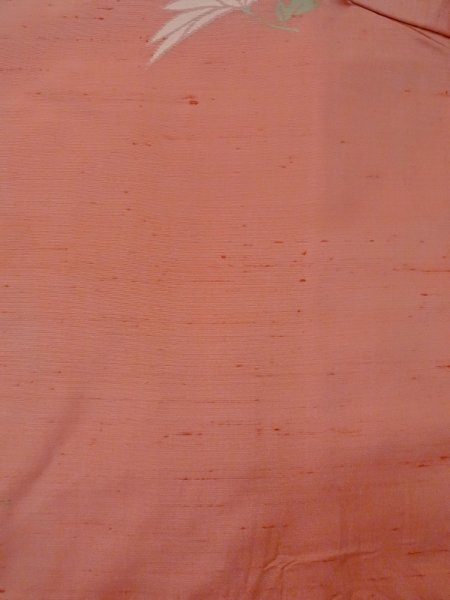 画像3: N1210P 女性用紬  シルク(正絹) 淡い珊瑚色, 菊 【中古】【USED】【リサイクル】 ★★☆☆☆【N1210P】 (3)