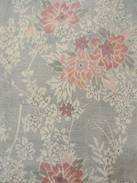 画像3: N1210S 女性用紬  シルク(正絹) 淡いマルチカラー, 花 【中古】【USED】【リサイクル】 ★★★☆☆【N1210S】 (3)