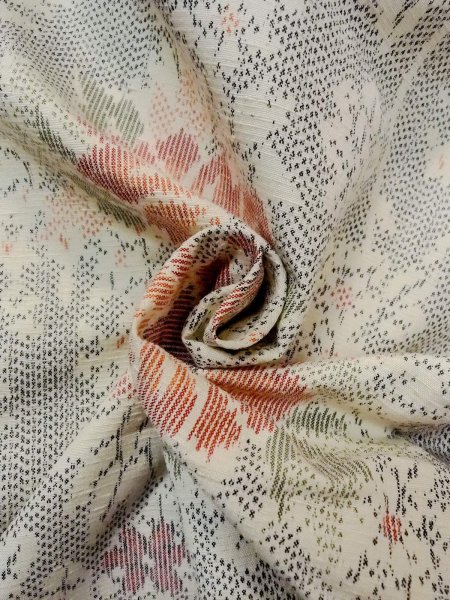 画像11: N1210S 女性用紬  シルク(正絹) 淡いマルチカラー, 花 【中古】【USED】【リサイクル】 ★★★☆☆【N1210S】 (11)