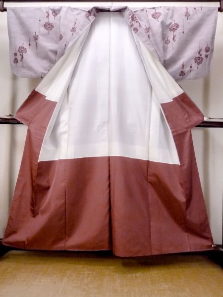 画像2: N1210U 女性用紬  シルク（正絹） 灰色がかったえんじ,  【中古】【USED】【リサイクル】 ★★★★☆【N1210U】 (2)