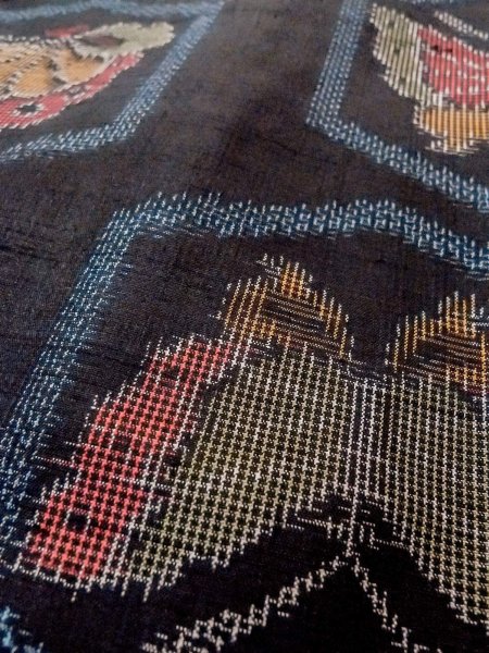 画像10: N1210X 女性用紬  シルク(正絹) 黒, 蝶々 【中古】【USED】【リサイクル】 ★★★☆☆【N1210X】 (10)