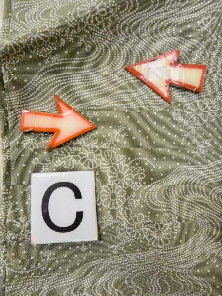 画像17: N1210Z 女性用小紋 江戸小紋 シルク(正絹) 淡い灰色がかった緑色, 花 【中古】【USED】【リサイクル】 ★★★☆☆【N1210Z】 (17)