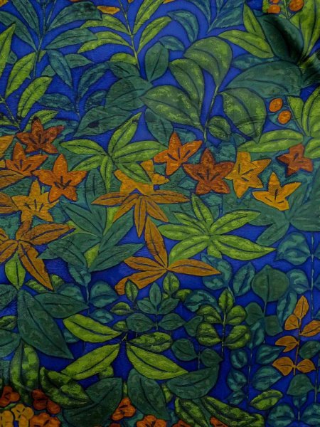 画像3: N1211A 女性用小紋  シルク(正絹) 深い紺, 梅 【中古】【USED】【リサイクル】 ★★★☆☆【N1211A】 (3)