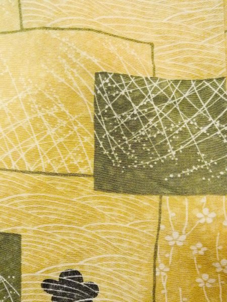 画像6: N1211C 女性用小紋  シルク(正絹) 灰色がかった黄色, 菊 【中古】【USED】【リサイクル】 ★★★★☆【N1211C】 (6)
