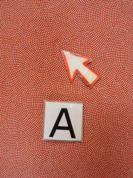 画像15: N1211E 女性用小紋 江戸小紋 シルク(正絹) 朱赤, 青海波 【中古】【USED】【リサイクル】 ★★☆☆☆【N1211E】 (15)