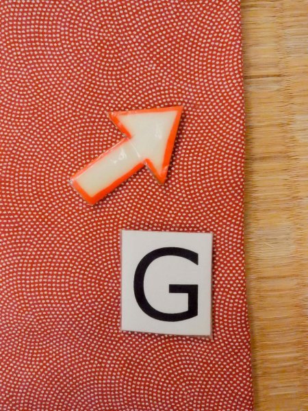 画像21: N1211E 女性用小紋 江戸小紋 シルク(正絹) 朱赤, 青海波 【中古】【USED】【リサイクル】 ★★☆☆☆【N1211E】 (21)