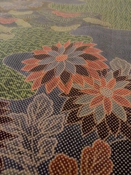 画像10: N1211G 女性用紬 大島紬 シルク(正絹) 深いマルチカラー, 菊 【中古】【USED】【リサイクル】 ★★★★☆【N1211G】 (10)