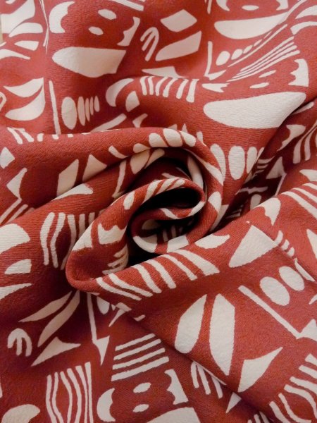 画像12: N1211H 女性用小紋  シルク(正絹) 灰色がかった赤色, 幾何学模様 【中古】【USED】【リサイクル】 ★★★☆☆【N1211H】 (12)