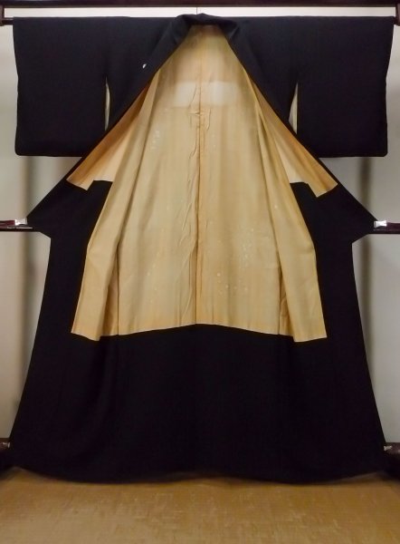 画像2: N1226C 女性用喪服  シルク(正絹) 黒,  【中古】【USED】【リサイクル】 ★★★☆☆【N1226C】 (2)