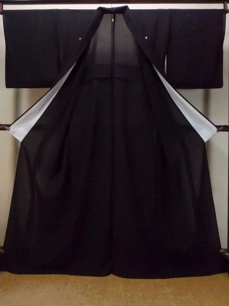 画像2: N1226H 女性用喪服  シルク(正絹) 黒,  【中古】【USED】【リサイクル】 ★★★☆☆【N1226H】 (2)