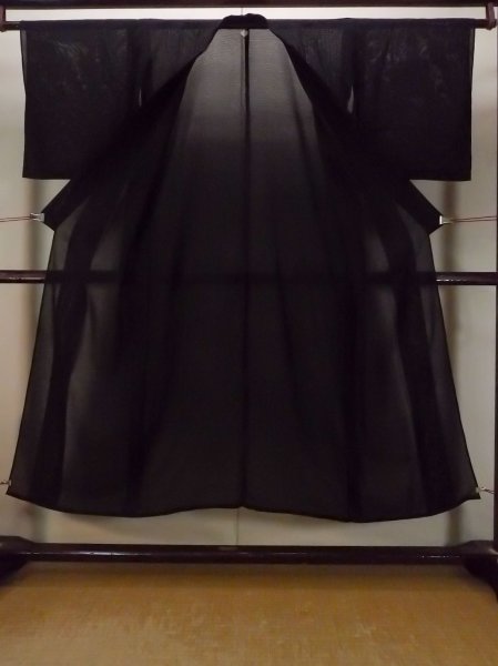 画像2: N1226N 女性用喪服  シルク(正絹) 黒,  【中古】【USED】【リサイクル】 ★☆☆☆☆【N1226N】 (2)