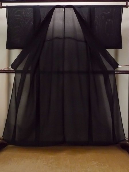 画像2: N1226Y 女性用喪服  シルク（正絹） 黒,  【中古】【USED】【リサイクル】 ★★★☆☆【N1226Y】 (2)