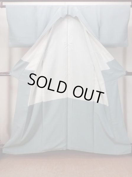 画像2: O0117B 女性用色無地  シルク（正絹） 淡い灰色がかった水色,  【中古】【USED】【リサイクル】 ★★☆☆☆【O0117B】 (2)