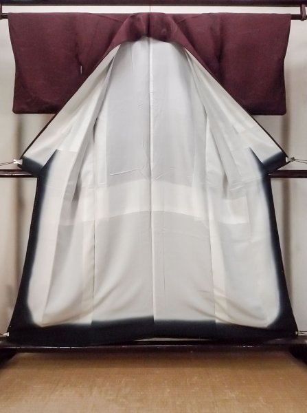 画像2: O0117D 女性用色無地  シルク(正絹) 深い紫みえんじ,  【中古】【USED】【リサイクル】 ★★☆☆☆【O0117D】 (2)