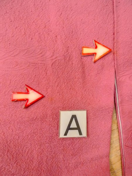 画像14: O0117N 女性用色無地  シルク(正絹) 桃色,  【中古】【USED】【リサイクル】 ★★★☆☆【O0117N】 (14)