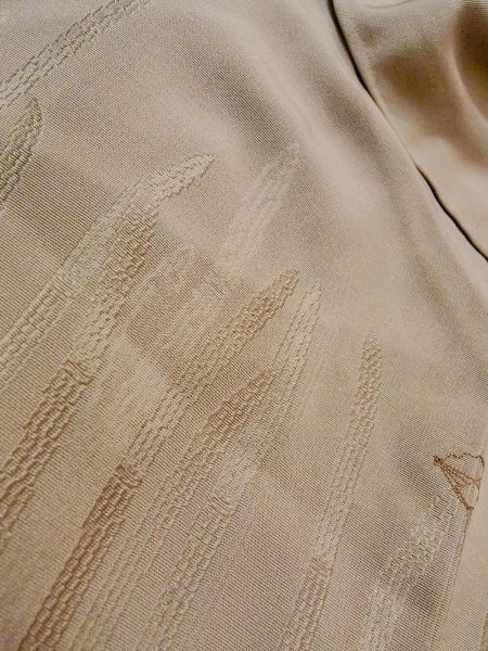 画像11: O0117O 女性用色無地  シルク(正絹) 淡い茶色み灰色,  【中古】【USED】【リサイクル】 ★★★☆☆【O0117O】 (11)