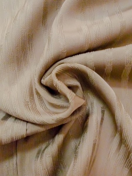 画像12: O0117O 女性用色無地  シルク(正絹) 淡い茶色み灰色,  【中古】【USED】【リサイクル】 ★★★☆☆【O0117O】 (12)