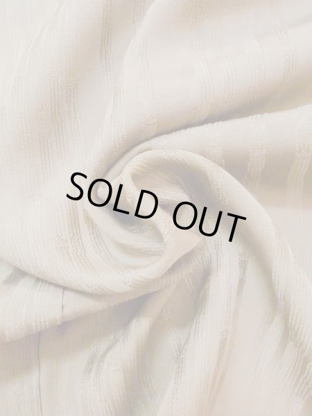 画像12: O0117O 女性用色無地  シルク（正絹） 淡い茶色み灰色,  【中古】【USED】【リサイクル】 ★★★☆☆【O0117O】 (12)