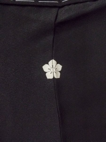 画像3: O0117W 女性用喪服  シルク(正絹) 黒,  【中古】【USED】【リサイクル】 ★★★☆☆【O0117W】 (3)