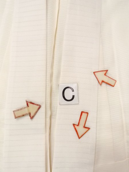 画像16: O0124H 女性用襦袢  シルク（正絹） オフ　ホワイト, 縞 【中古】【USED】【リサイクル】 ★★★☆☆【O0124H】 (16)