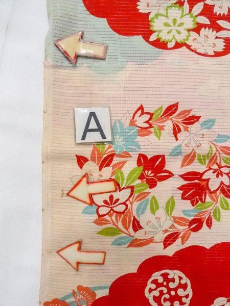 画像14: O0124I 女性用襦袢  シルク（正絹） アイボリー, 花丸文 【中古】【USED】【リサイクル】 ★☆☆☆☆【O0124I】 (14)