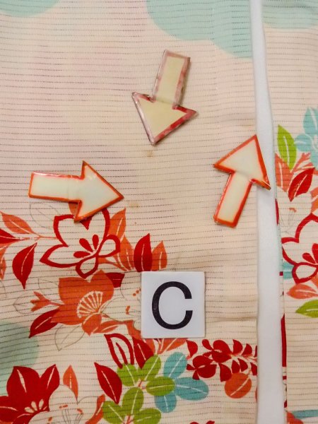 画像16: O0124I 女性用襦袢  シルク（正絹） アイボリー, 花丸文 【中古】【USED】【リサイクル】 ★☆☆☆☆【O0124I】 (16)