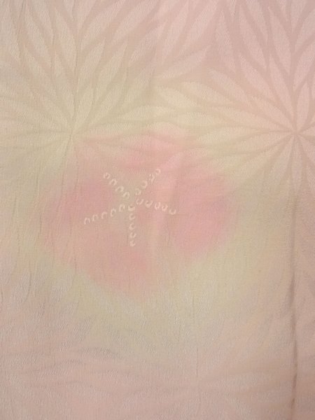 画像6: O0124P 女性用襦袢  シルク（正絹） 淡い桃色, 菊 【中古】【USED】【リサイクル】 ★★☆☆☆【O0124P】 (6)