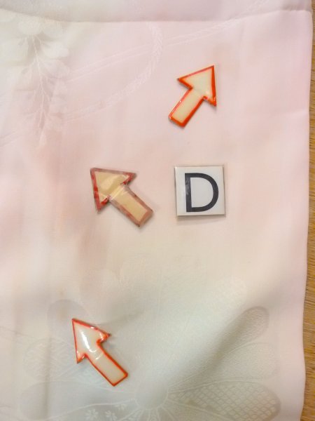 画像15: O0124U 女性用襦袢  シルク（正絹） 淡い桃色, 花 【中古】【USED】【リサイクル】 ★☆☆☆☆【O0124U】 (15)