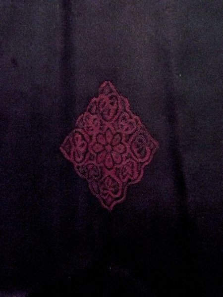 画像5: O0131A 女性用道行  シルク（正絹） 黒, 菊 【中古】【USED】【リサイクル】 ★★★☆☆【O0131A】 (5)