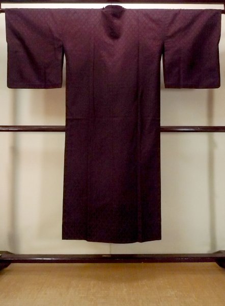 画像2: O0131C 女性用道行  シルク（正絹） 深い紫色,  【中古】【USED】【リサイクル】 ★☆☆☆☆【O0131C】 (2)