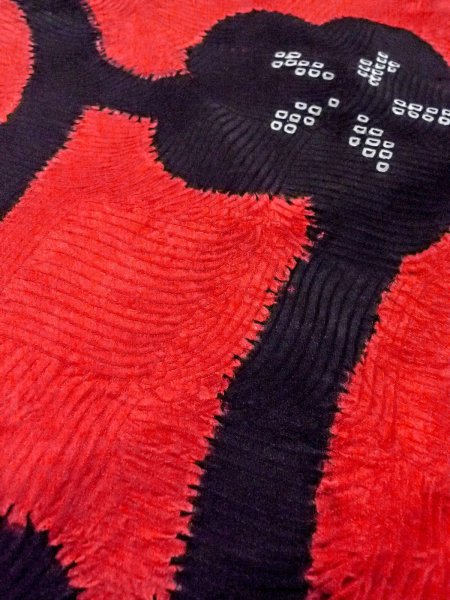 画像10: O0131G 女性用道中着  シルク（正絹） 鮮やか赤色, 花 【中古】【USED】【リサイクル】 ★★★☆☆【O0131G】 (10)