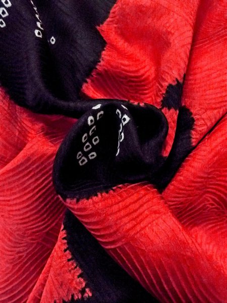 画像11: O0131G 女性用道中着  シルク（正絹） 鮮やか赤色, 花 【中古】【USED】【リサイクル】 ★★★☆☆【O0131G】 (11)