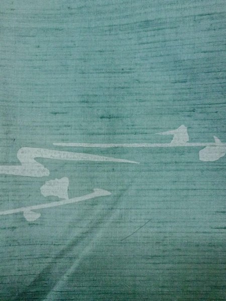 画像5: O0131K 女性用道中着  シルク（正絹） 灰色がかった水色, 抽象的模様 【中古】【USED】【リサイクル】 ★★★☆☆【O0131K】 (5)