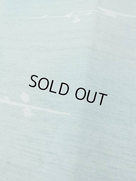 画像8: O0131K 女性用道中着  シルク（正絹） 灰色がかった水色, 抽象的模様 【中古】【USED】【リサイクル】 ★★★☆☆【O0131K】 (8)