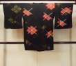 画像2: O0131N 女性用道行  シルク（正絹） 黒, 菱 【中古】【USED】【リサイクル】 ★★★★☆【O0131N】 (2)