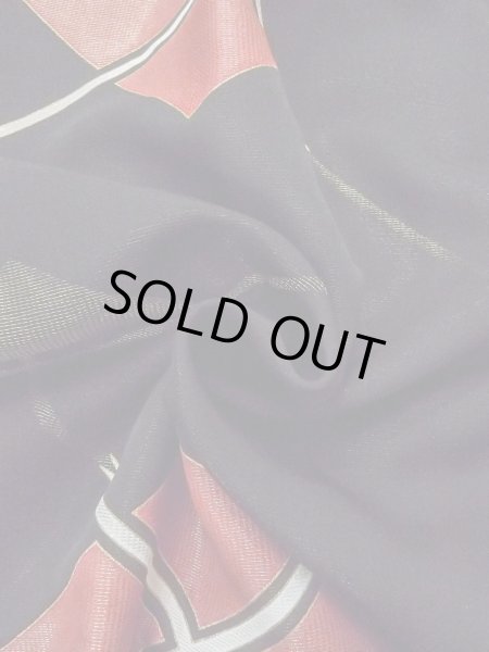 画像11: O0131N 女性用道行  シルク（正絹） 黒, 菱 【中古】【USED】【リサイクル】 ★★★★☆【O0131N】 (11)